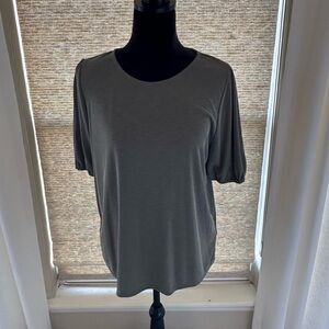 NWOT Green Envelope Olive Green Short Sleeve Tee